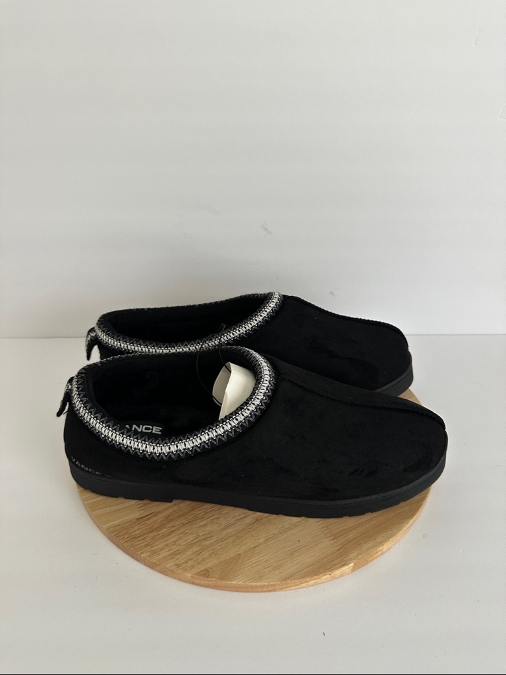 Vance Co Wheeler Mens Slip-On Slippers